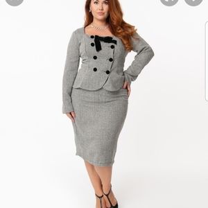 Collectif Vintage grey skirt suit